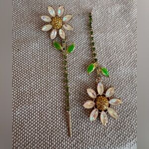 Betsey Johnson asymmetrical drop daisy Earrings with Gold and Green Accents